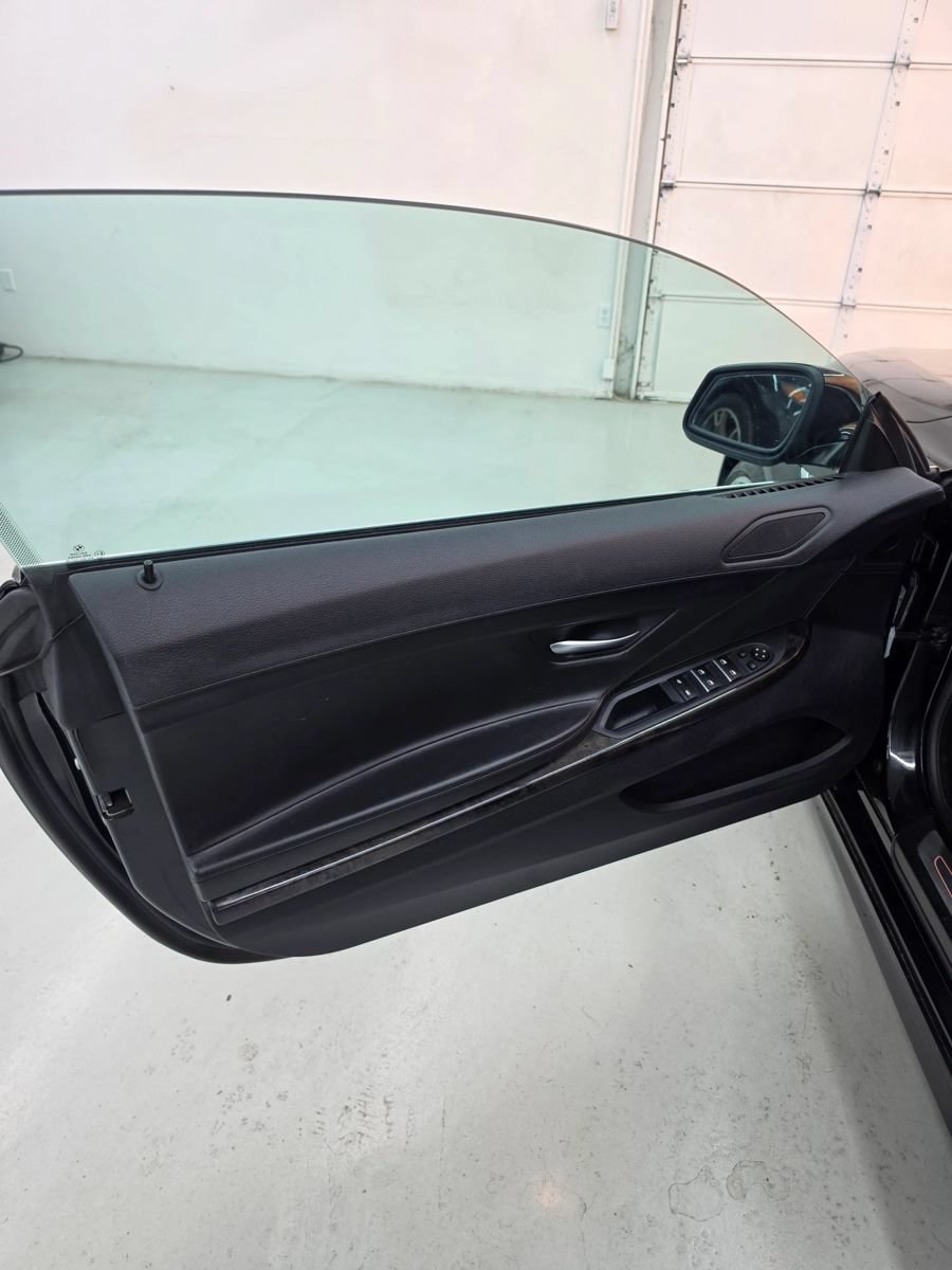 Used 2012 BMW 650i Convertible RWD image 25
