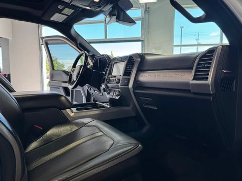 Used 2019 Ford F350 Platinum w/ Platinum Ultimate Package AWD/4WD image 26