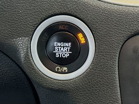 Used 2020 Dodge Charger SXT w/ Leather Interior Group image 21