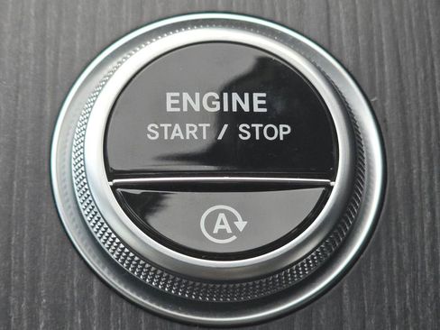 Certified 2025 Mercedes-Benz C 300 4MATIC Sedan image 34