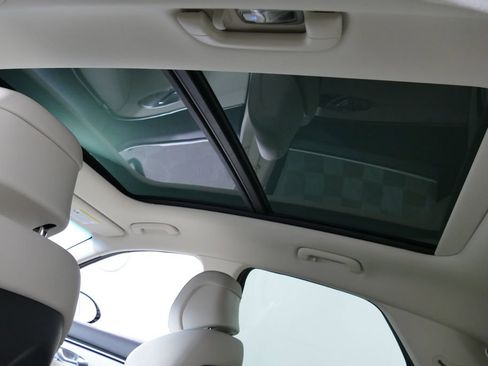 Used 2023 Genesis GV70 2.5T Select w/ Select Package image 3