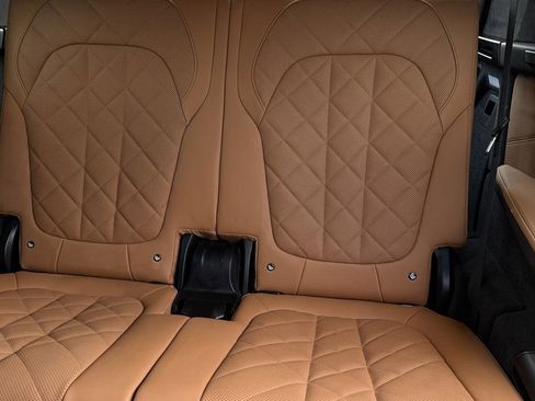 Used 2024 BMW X7 xDrive40i image 37