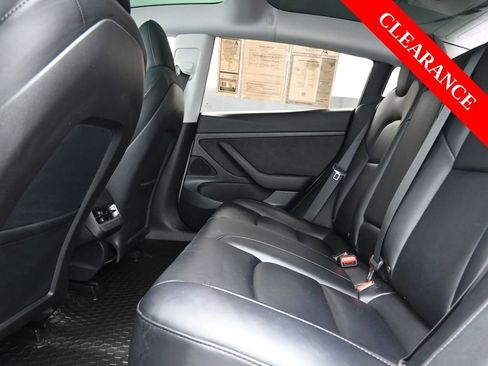 Used 2020 Tesla Model 3 Standard Range image 15