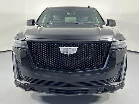 Used 2021 Cadillac Escalade Sport w/ Driver Assist Tech Package AWD/4WD image 2