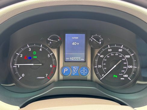 Used 2016 Lexus GX 460 Luxury image 33