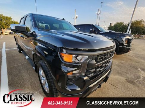 Used 2025 Chevrolet Silverado 1500 Custom AWD/4WD image 1
