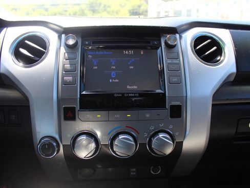 Used 2015 Toyota Tundra SR5 w/ SR5 Upgrade Package AWD/4WD image 15