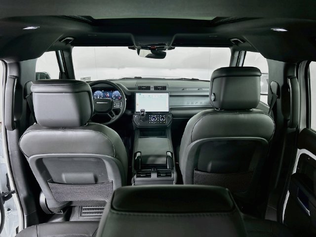 New 2026 Land Rover Defender 110 X-Dynamic SE AWD/4WD image 23