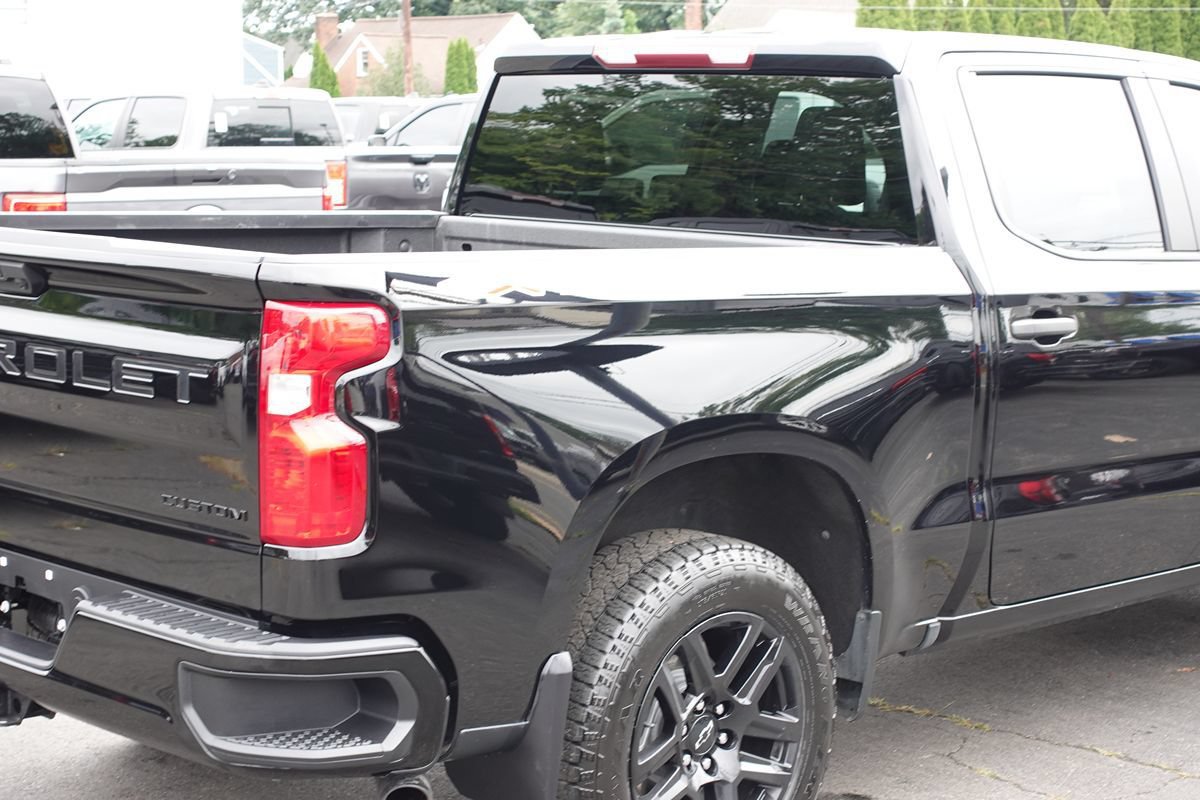 Used 2024 Chevrolet Silverado 1500 Custom AWD/4WD image 11
