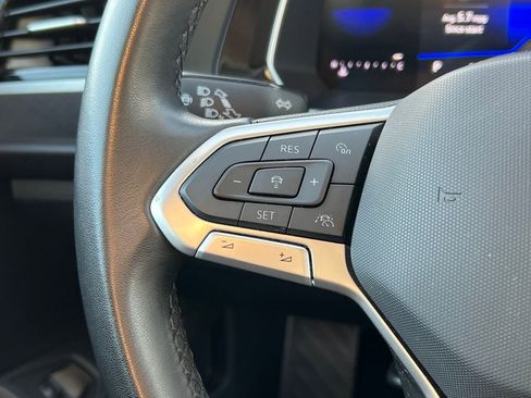 Used 2024 Volkswagen Jetta SE image 18