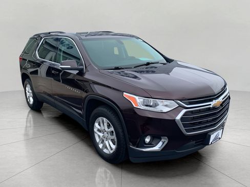 Used 2021 Chevrolet Traverse LT w/ LPO, Floor Liner Package image 1
