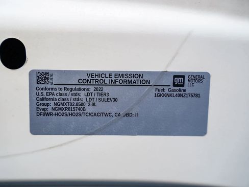 Used 2022 GMC Acadia SLE image 24