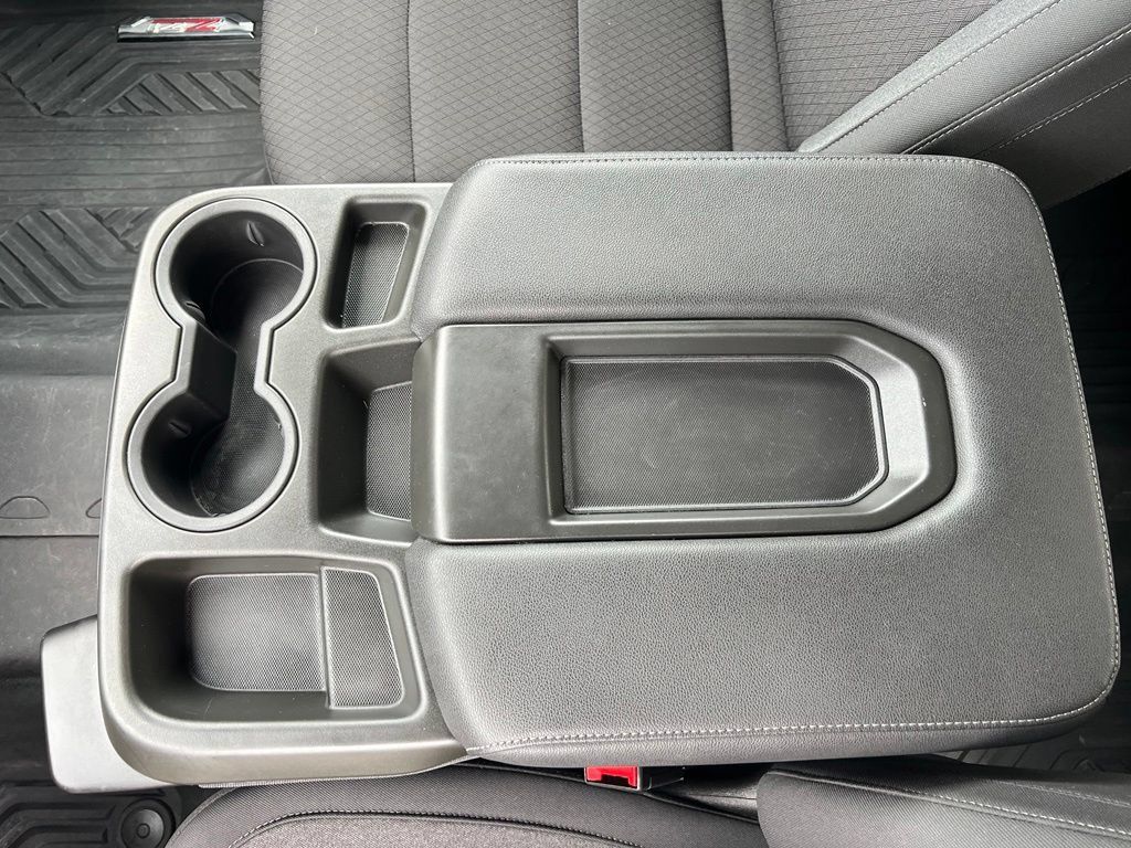Used 2024 Chevrolet Silverado 1500 LT AWD/4WD image 30