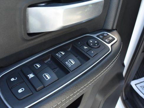 Used 2024 RAM 2500 Big Horn AWD/4WD image 16