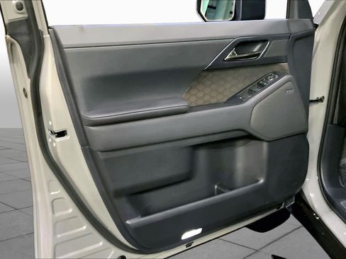 Certified 2024 Lexus GX 550 w/ Cold Area Package AWD/4WD image 22