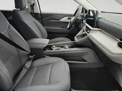 New 2026 Ford Explorer Active AWD/4WD image 24