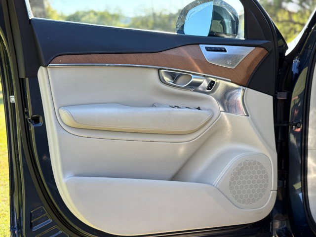Used 2020 Volvo XC90 T6 Inscription AWD/4WD image 12
