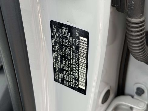 Certified 2023 Hyundai Kona SEL AWD/4WD image 19