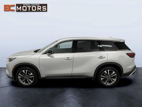 Used 2023 INFINITI QX60 Luxe image 3