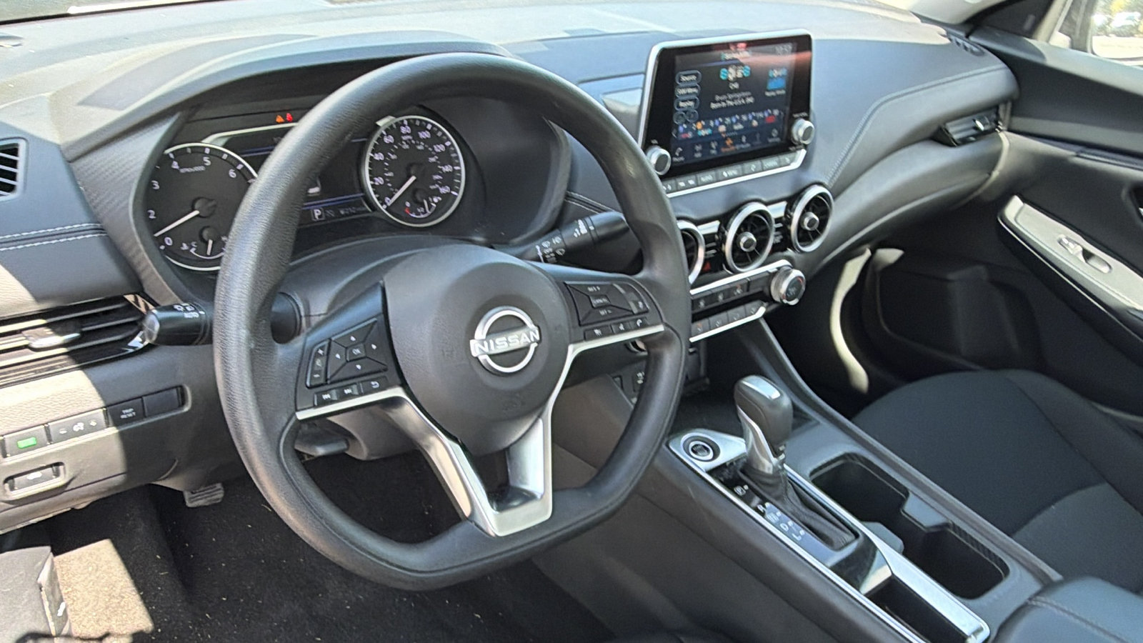 Used 2025 Nissan Sentra SV FWD image 24