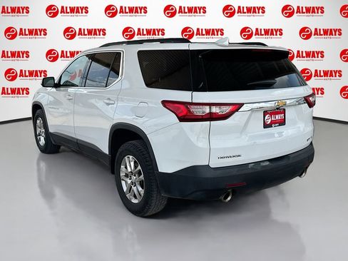 Used 2021 Chevrolet Traverse LT FWD image 8
