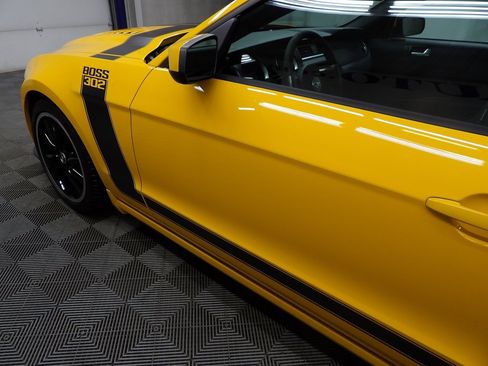 Used 2013 Ford Mustang Boss 302 w/ Boss 302 Accessory Pkg image 40