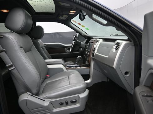 Used 2014 Ford F150 Lariat w/ Lariat Chrome Package image 29