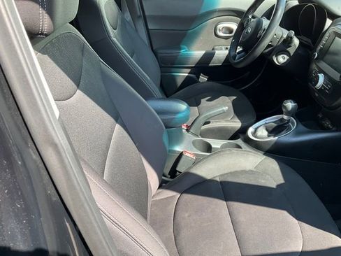 Used 2019 Kia Soul w/ Convenience Package image 9