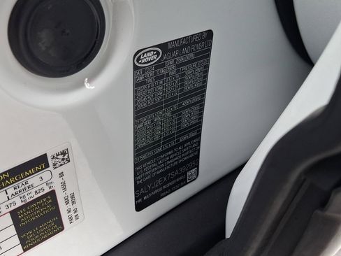 Used 2025 Land Rover Range Rover Velar S image 26