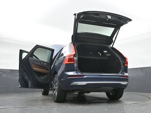 Used 2023 Volvo XC60 B5 Plus w/ Protection Package Premier AWD/4WD image 49