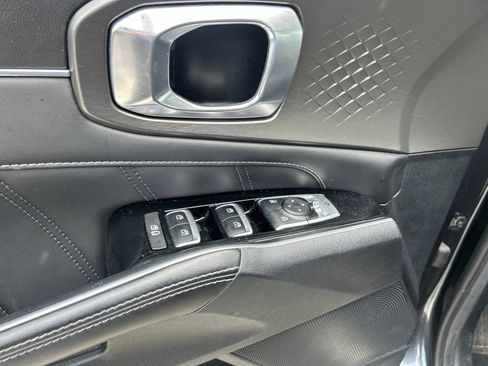Certified 2023 Kia Sorento SX AWD/4WD image 17