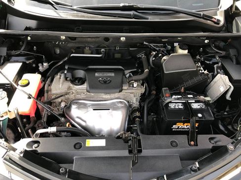 Used 2017 Toyota RAV4 LE image 30