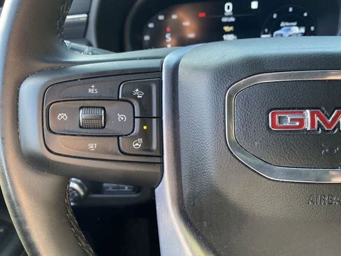 Used 2023 GMC Yukon SLT w/ SLT Premium Package AWD/4WD image 19