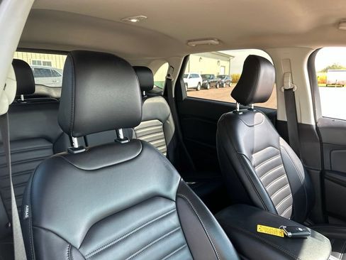 Used 2024 Ford Edge SEL AWD/4WD image 31