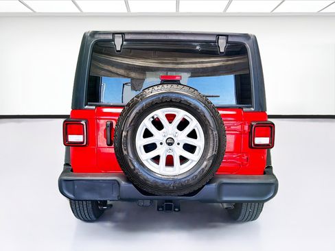 Used 2023 Jeep Wrangler Unlimited Sport AWD/4WD image 5