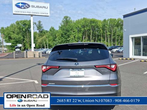 Used 2023 Acura MDX SH-AWD image 8