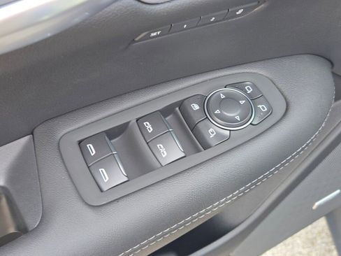 New 2025 Cadillac XT5 Premium Luxury w/ LPO, Floor Liner Package image 24