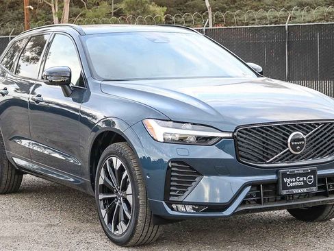 New 2026 Volvo XC60 B5 Plus w/ Protection Package Premier image 3