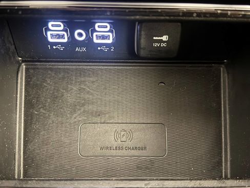 Used 2023 Jeep Grand Cherokee Laredo w/ Luxury Tech Group I image 42