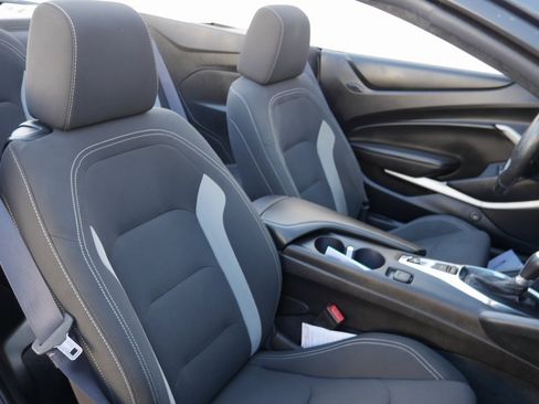 Used 2017 Chevrolet Camaro SS image 20