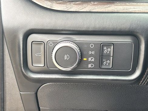 Used 2022 Ford Explorer Platinum w/ Equipment Group 601A image 27