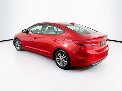 Used 2017 Hyundai Elantra SE image 5