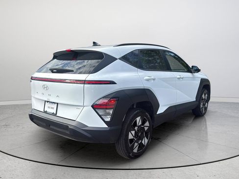 Used 2024 Hyundai Kona SEL AWD/4WD image 7