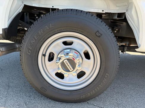 Used 2024 Ford F350 XL w/ XL Driver Assist Package RWD image 31