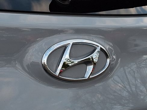 Certified 2023 Hyundai Kona SEL AWD/4WD image 30