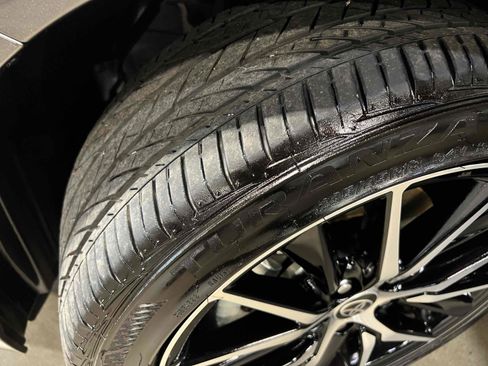 Used 2021 Toyota Camry SE w/ Convenience Package image 9