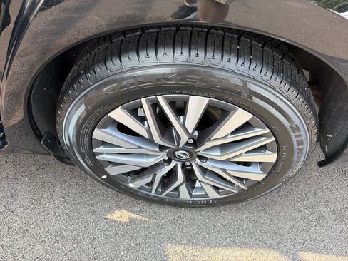 Used 2025 Nissan Altima 2.5 SV FWD image 13
