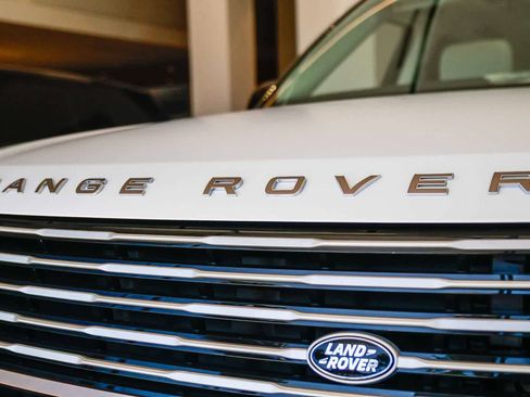 New 2026 Land Rover Range Rover SV AWD/4WD image 11