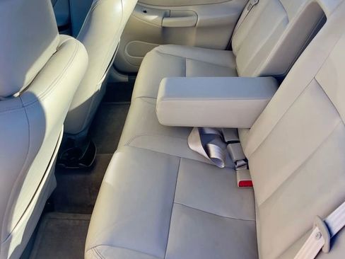 Used 1999 Oldsmobile Intrigue GL image 15