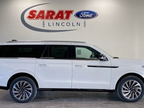 New 2025 Lincoln Navigator L Black Label image 1